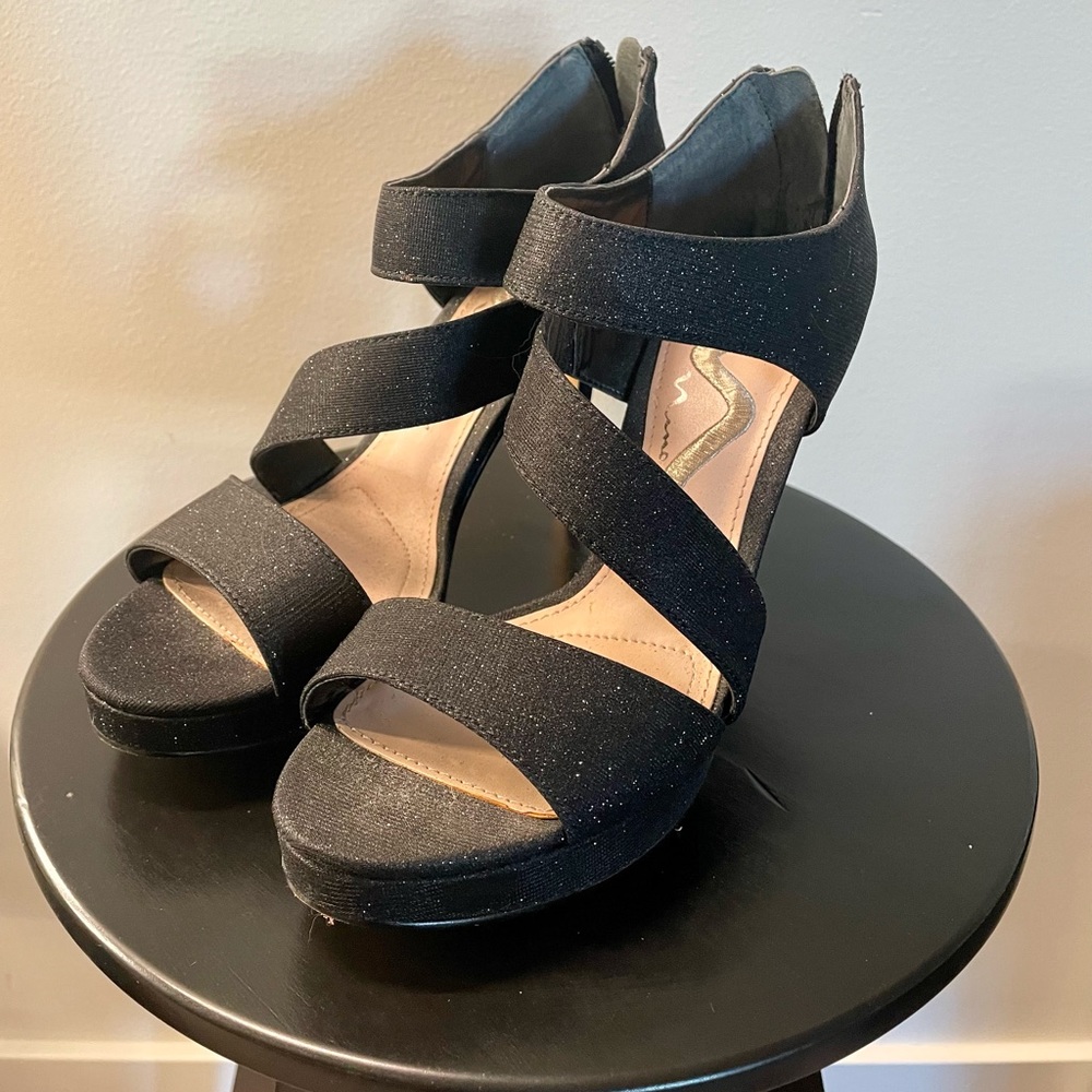 Nina Heels in Sparkly Black, size 7